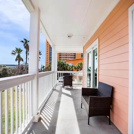 Peachtree Place II C207- Beach Getaway